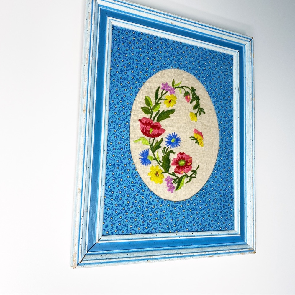 Vintage embroidered butterfly framed art - Picture 8 of 8